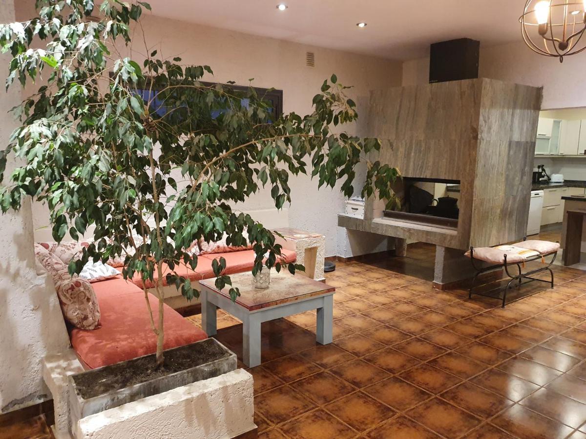 Casa Al Pie De Los Andes Lujan de Cuyo Bagian luar foto